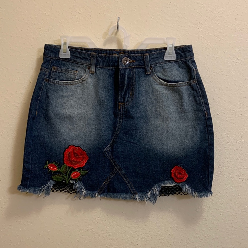 Rue21 denim skirt with rose patchwork size M